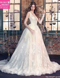 Long Sleeve See Through Sexy Lace Wedding Dresses A-Line Vintage Wedding Gowns Beaded Appliques New Design Bridal Gowns W122421